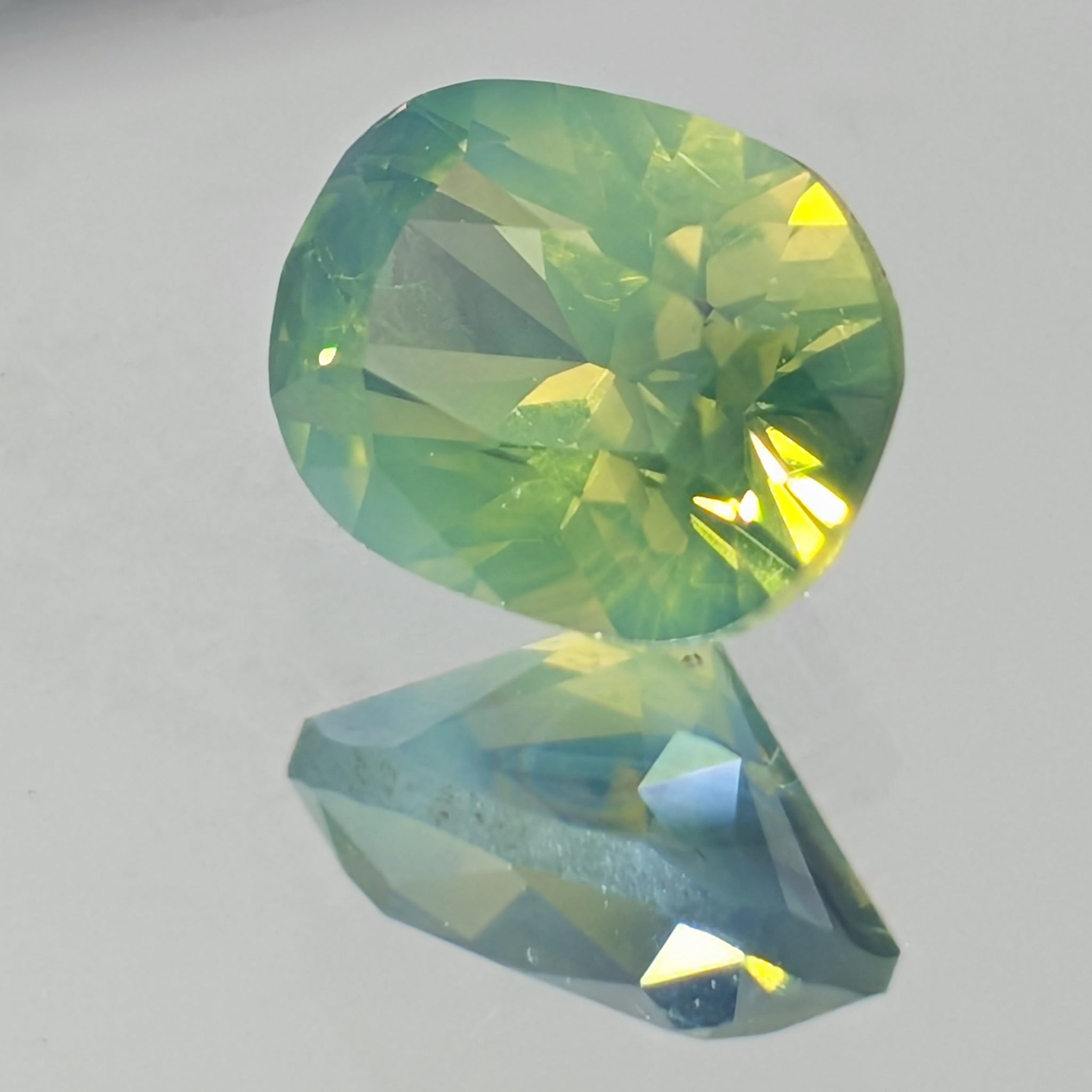 Green Opalescent Sapphire — 1.21 ct (6.7 × 5.3 mm)