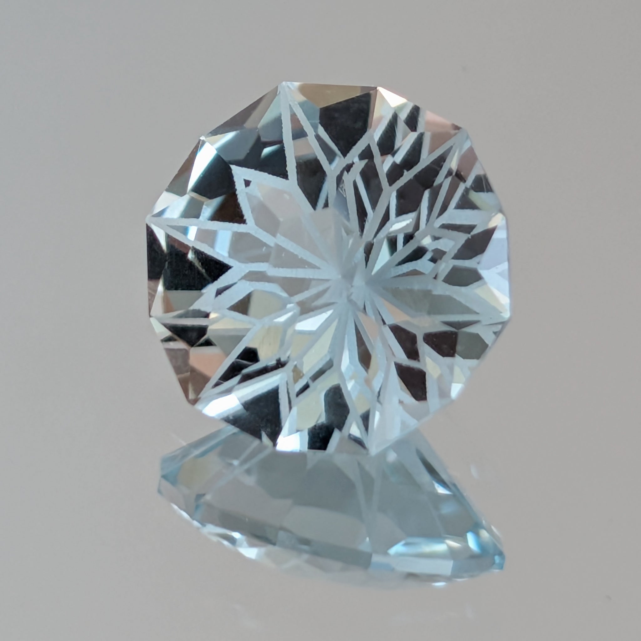 Pale Blue Topaz - 3.42ct (9.7mm round)