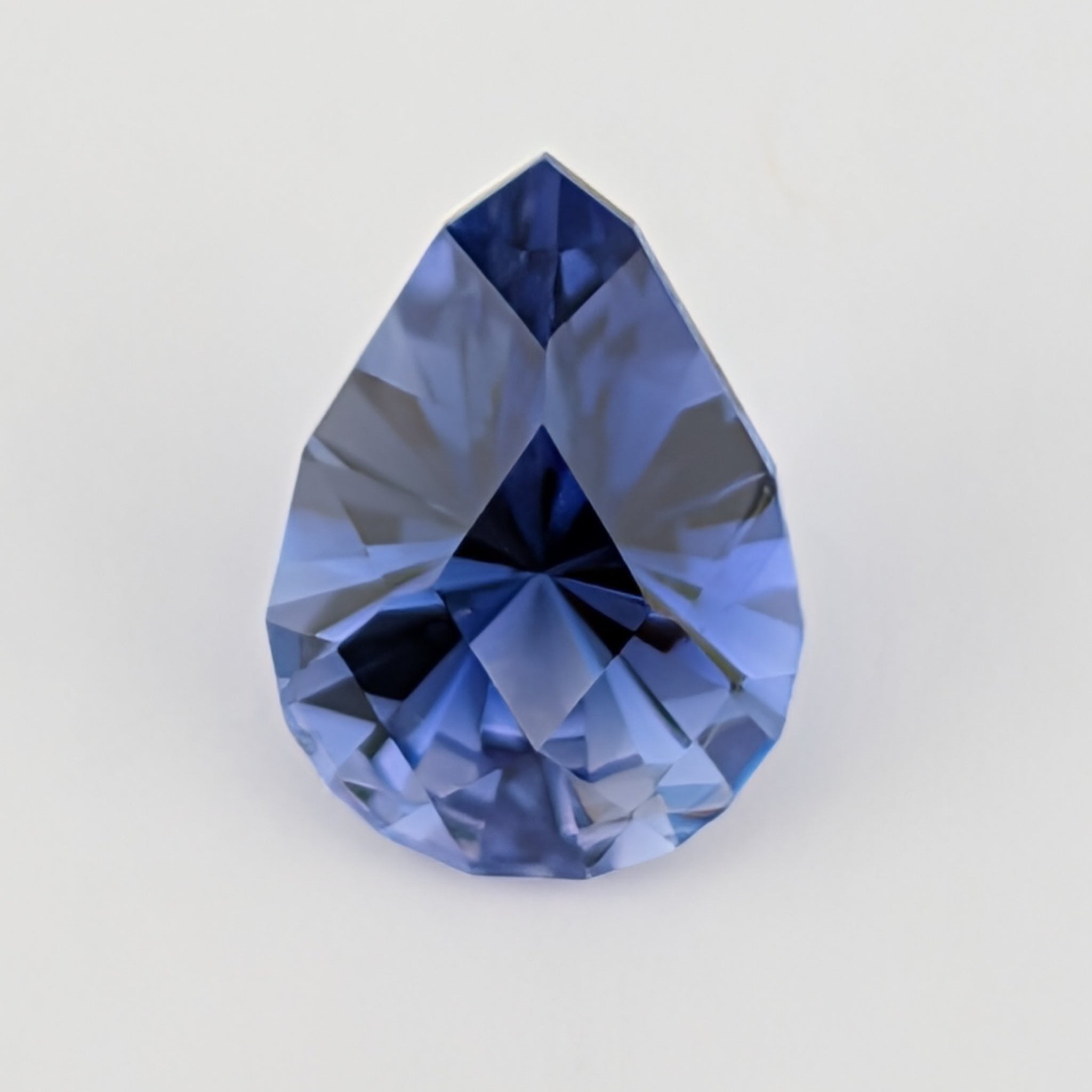 Synthetic Sapphire - 3.99 ct (8.6 mm x 11.5 mm)