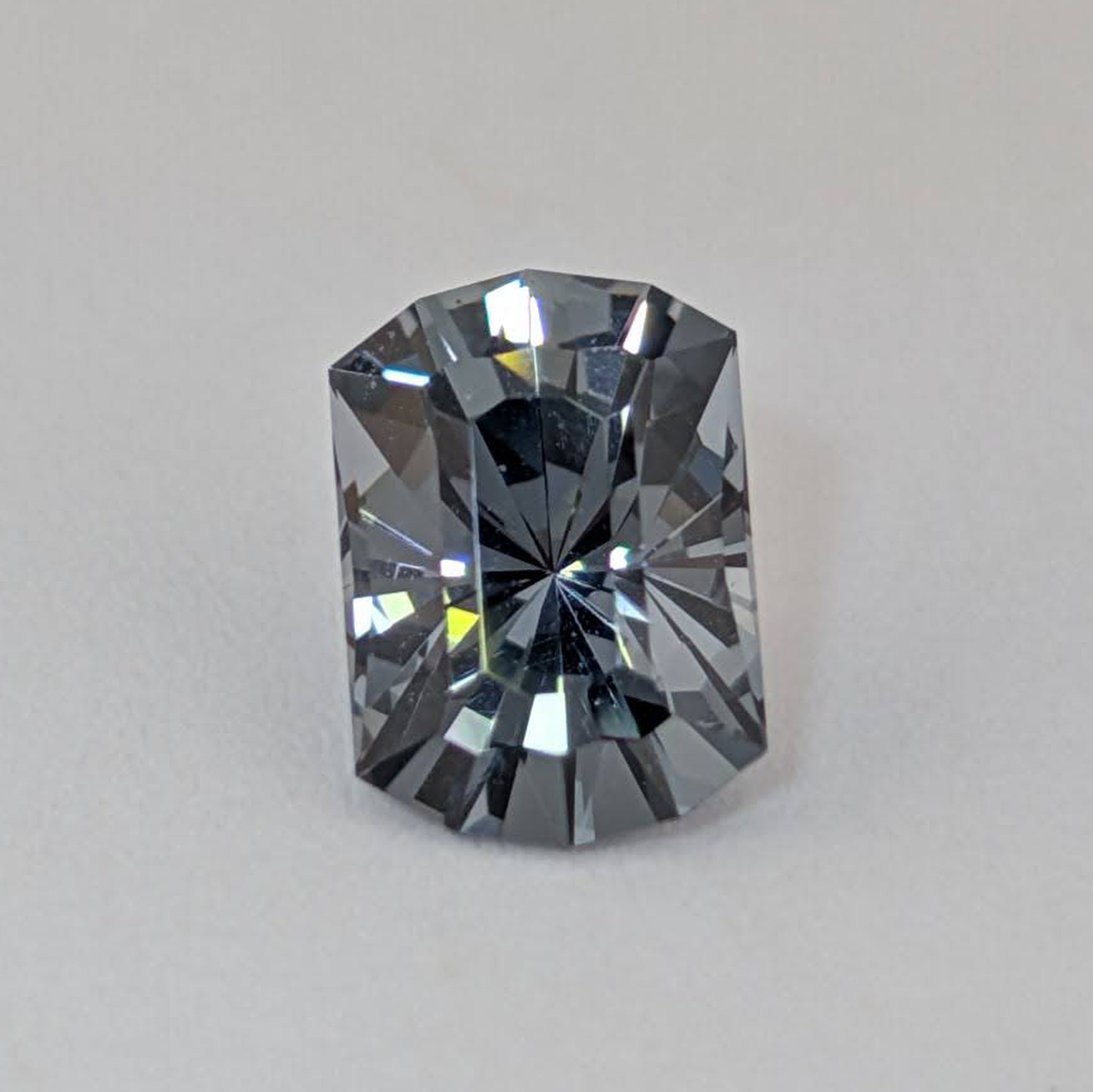 Grey Spinel - 1.54 ct (8mm x 5.5mm)