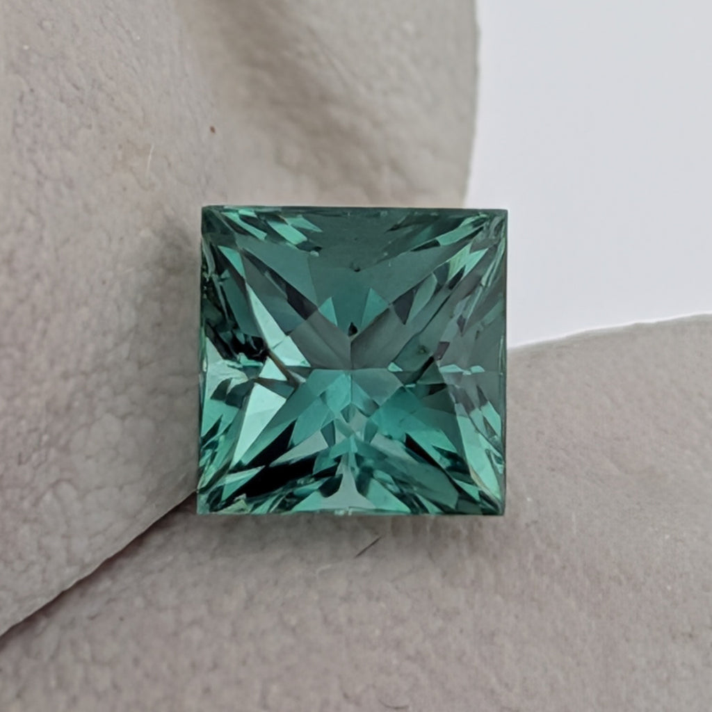 Synthetic Prasiolite - 1.60 ct (6.4 mm)