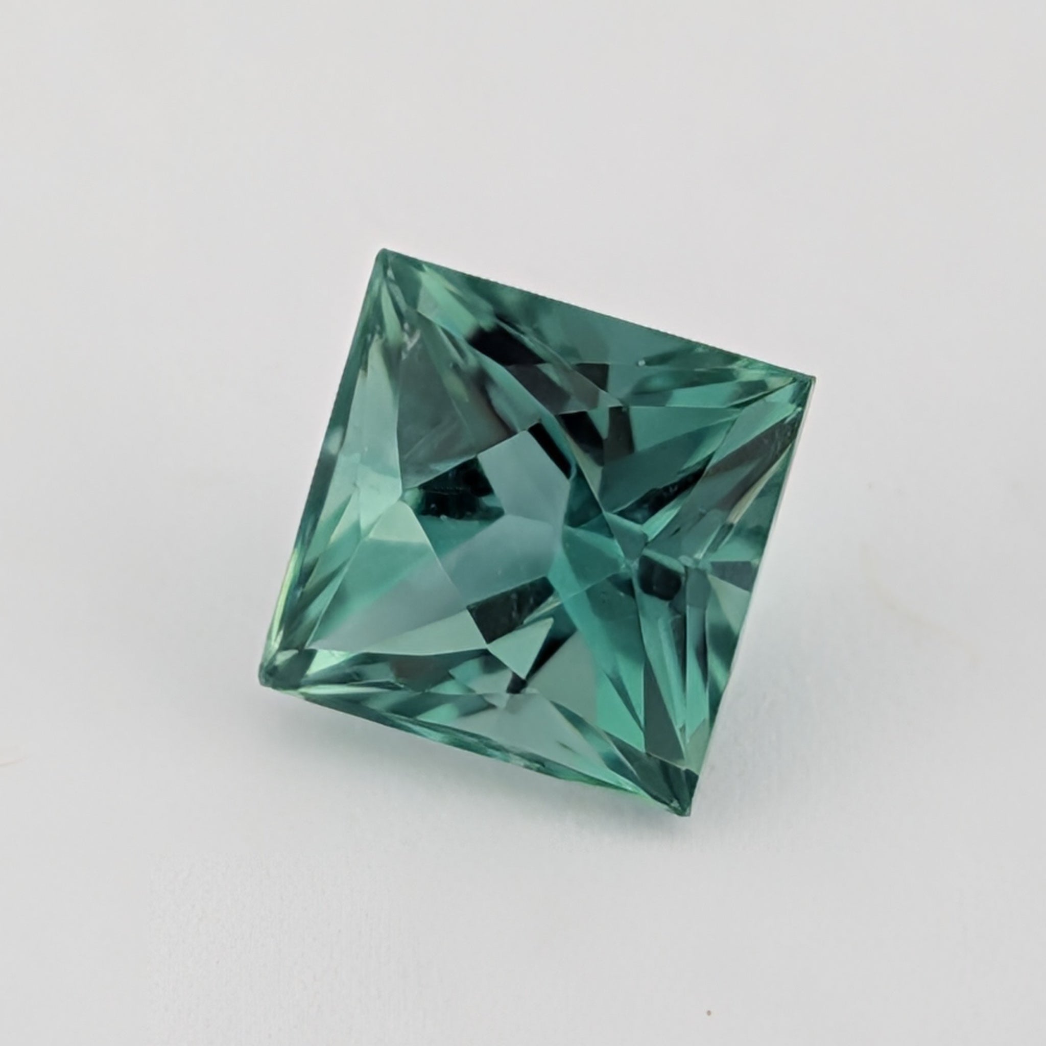 Synthetic Prasiolite - 1.60 ct (6.4 mm)