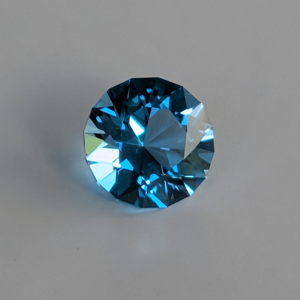 Electric Blue Topaz - Round 4.65 ct(10.3 mm)